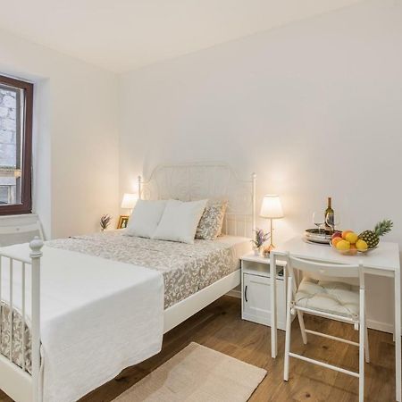 Mediterranean Vintage Room Split Bagian luar foto
