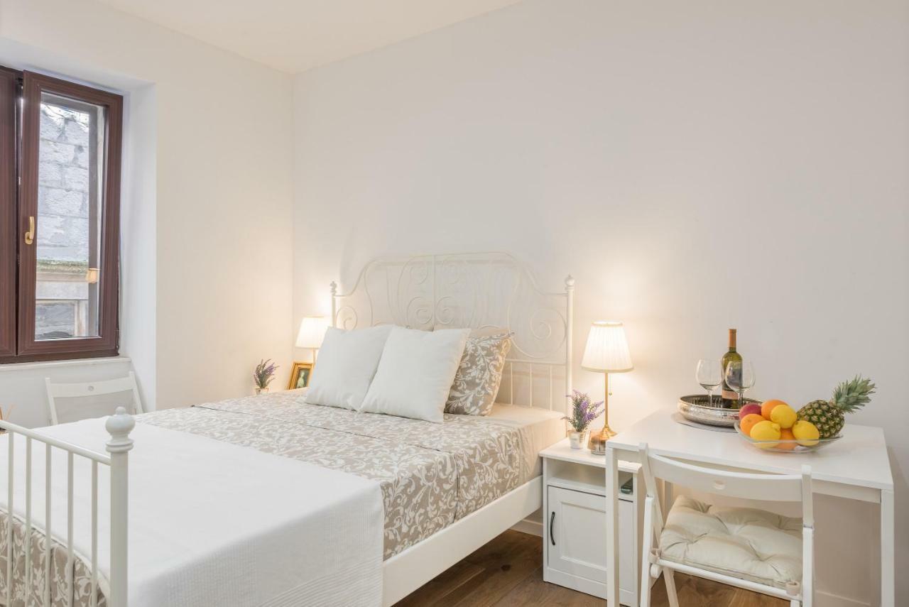 Mediterranean Vintage Room Split Bagian luar foto
